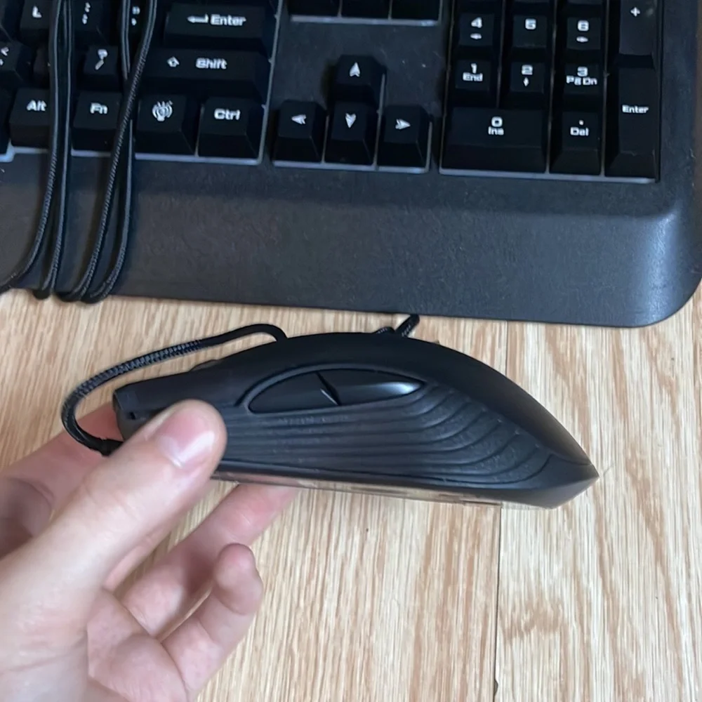 gaming keyboard and mouse it was only used one time it’s and onn gaming